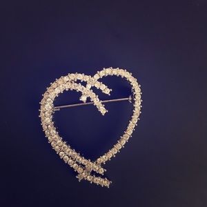 Heart shape brooch / pin